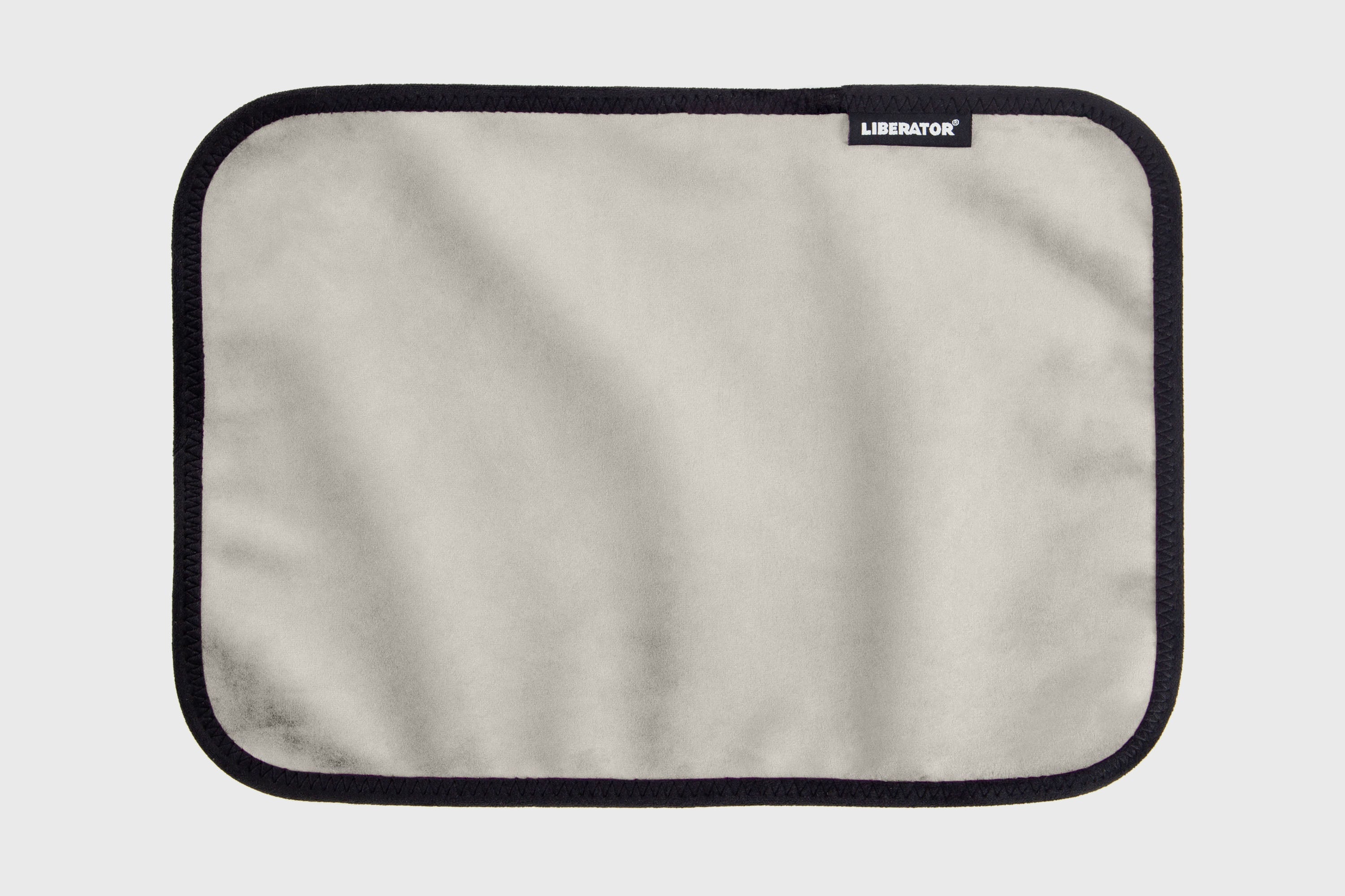 Fascinator Splashproof Throws, Bedroom Furniture by Liberator – shown in product photo 